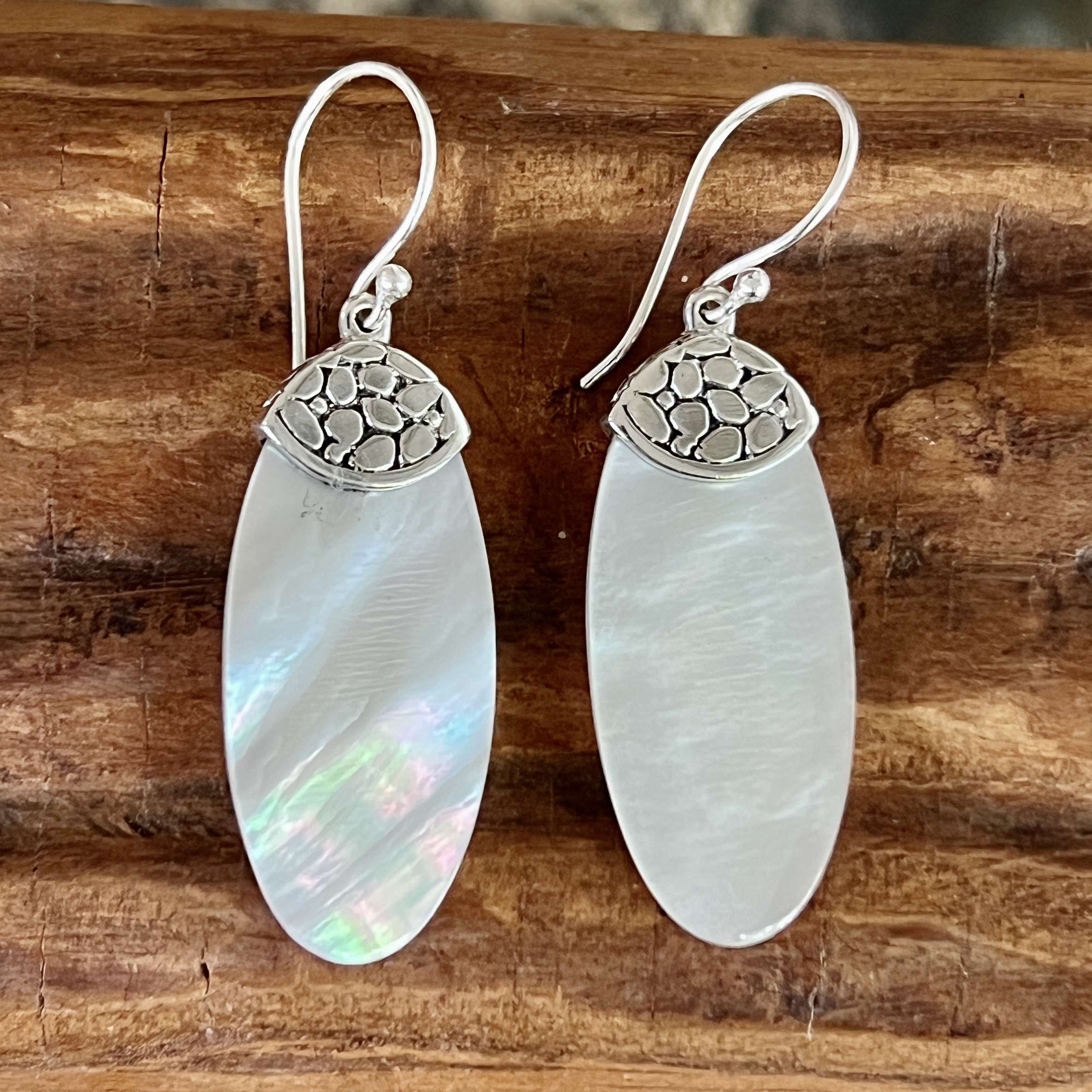 (HANDMADE 925 BALI STERLING SILVER FILIGREE EARRINGS WITH MOTHER OF PEARL)